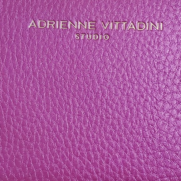 NWT Adrienne Vittadini Wristlet, Charging Wallet - Picture 2 of 5